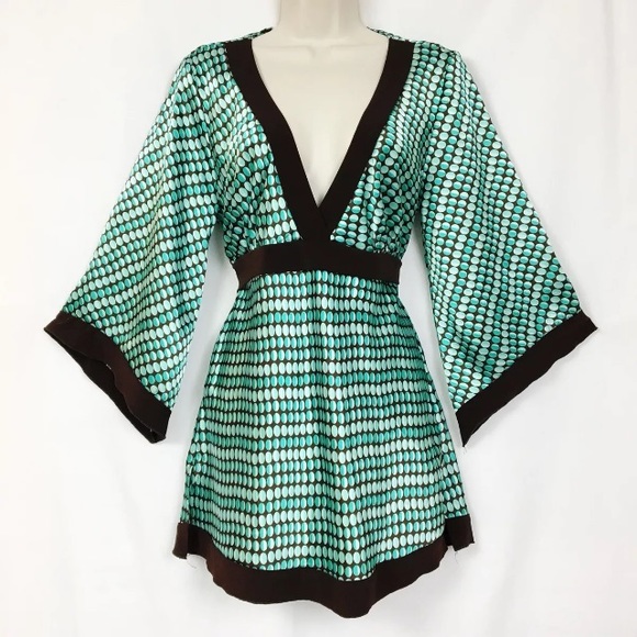 Moa Moa Tops - SOLD Moa Moa Silky Bell Sleeve Top XL